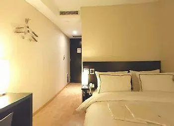 Отель Doulos Jongno